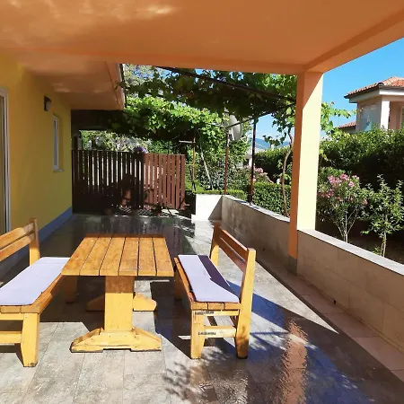 Apartament Cozy With Sea View Novi Vinodolski