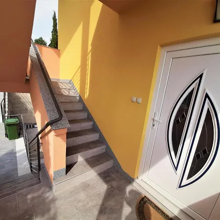 Cozy With Sea View Apartament *