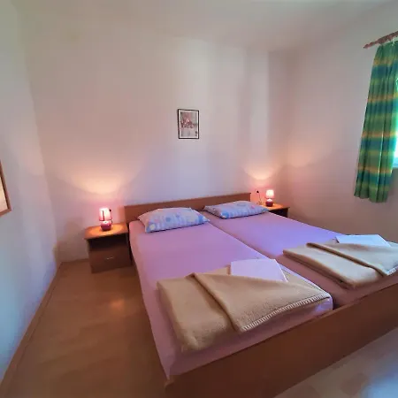 Cozy With Sea View Apartment