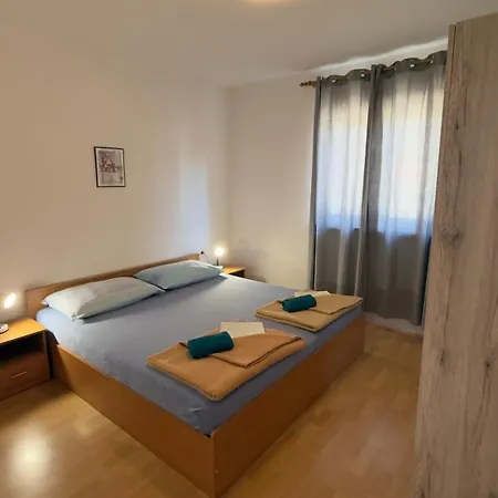 Cozy With Sea View Appartamento Novi Vinodolski