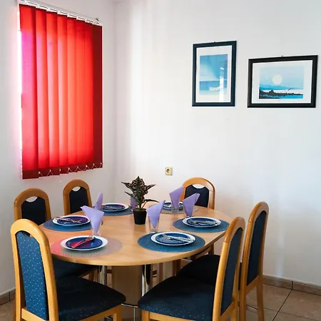 Cozy With Sea View *
