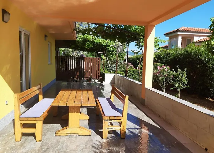 Διαμέρισμα Cozy With Sea View Novi Vinodolski